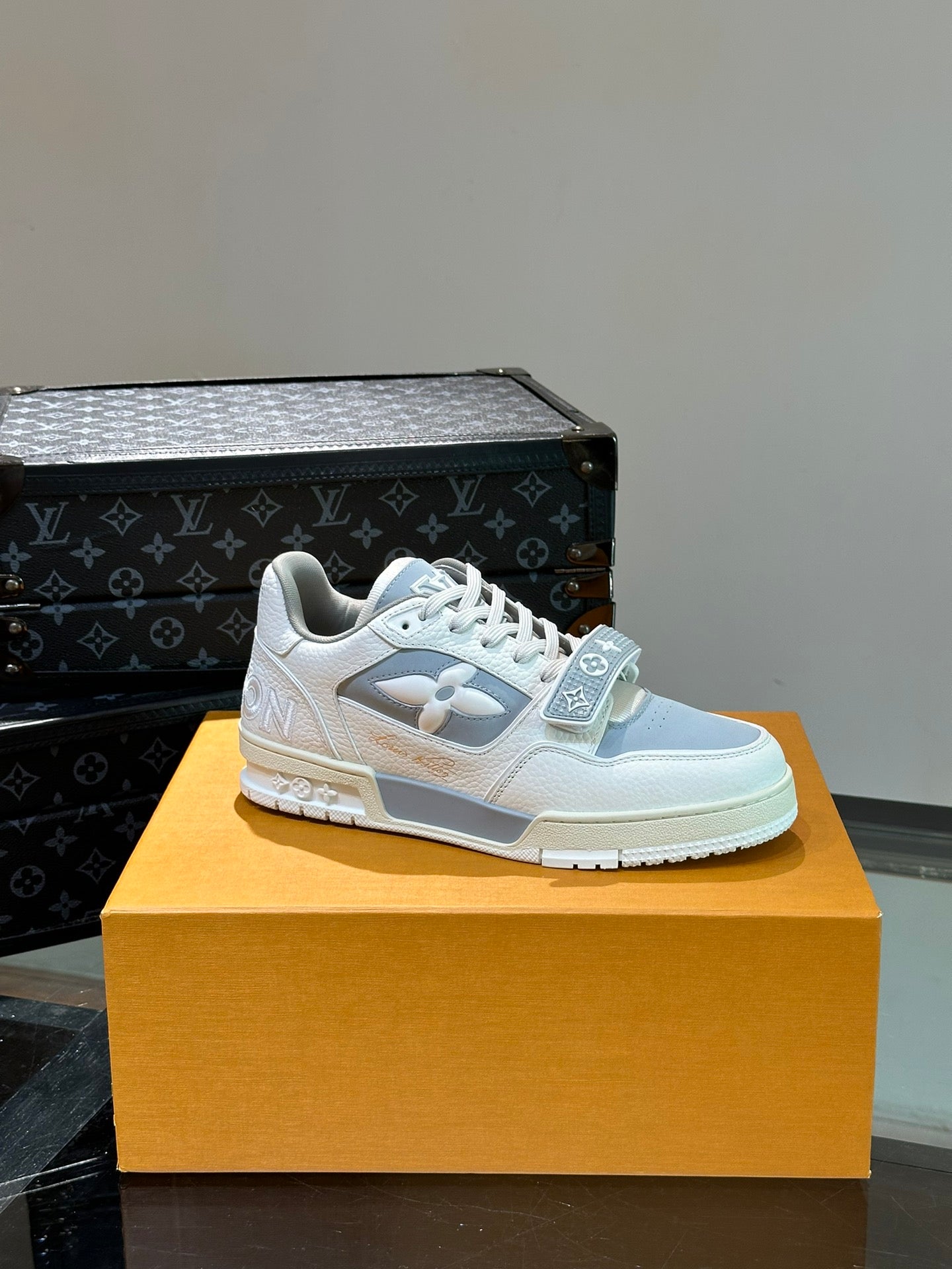 LV TRAINER SNEAKERS IN WHITE CALFSKIN AND LIGHT BLUE SUEDE