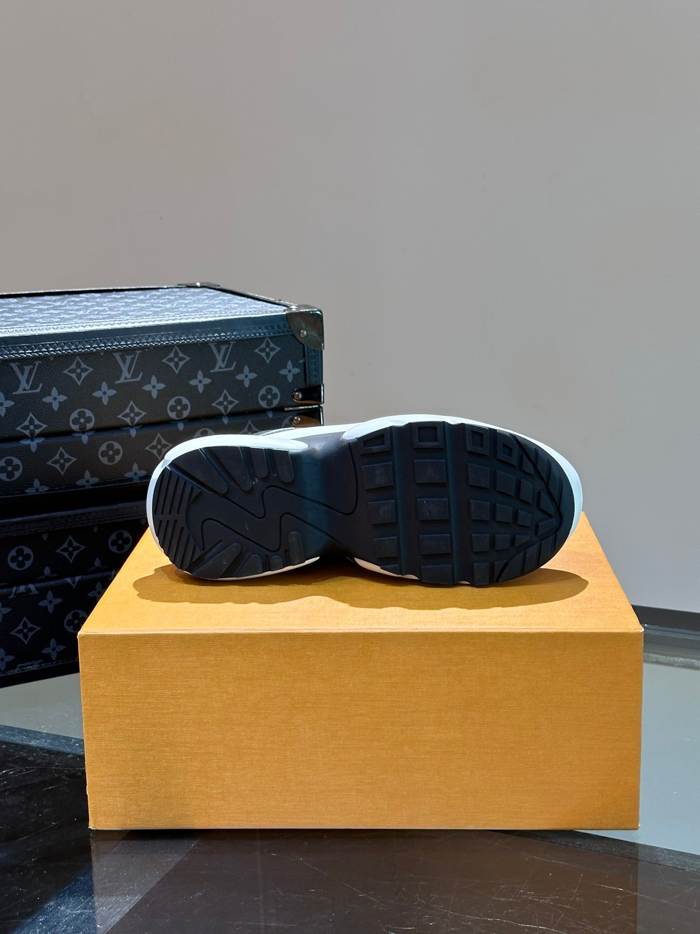 NEO RUN AWAY SNEAKER BLACK MIX WHITE CALFSKIN