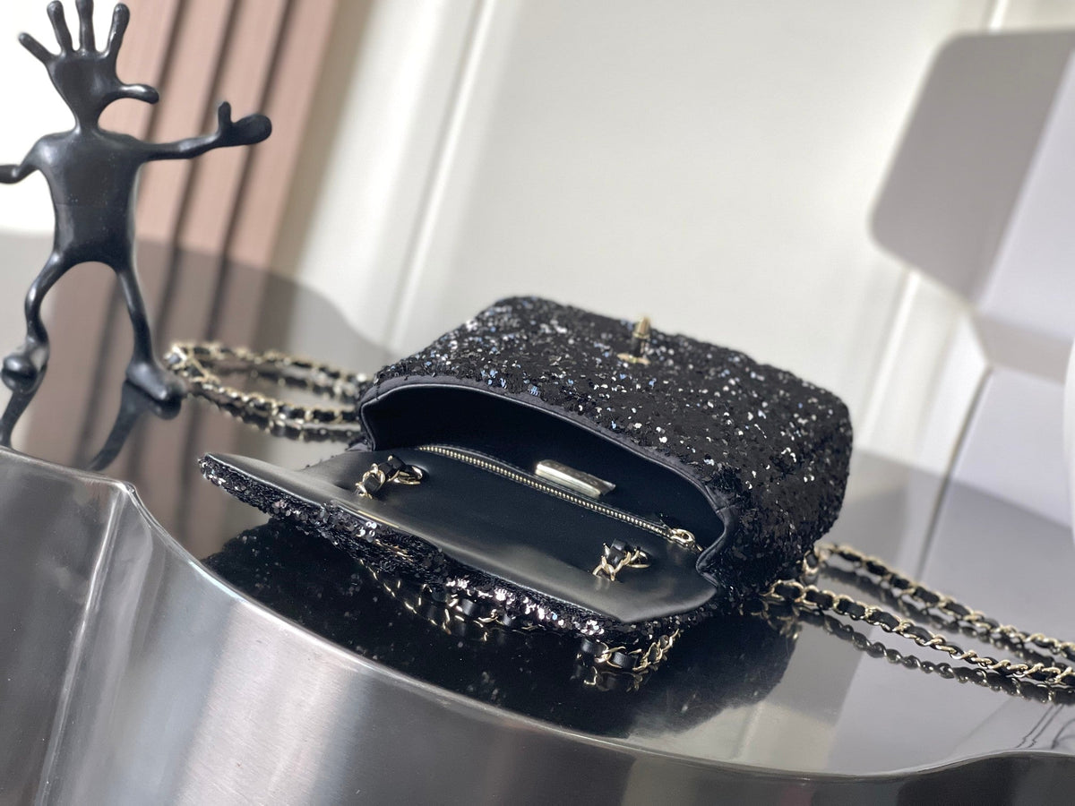Chanel 25 Sequin Embroidered 21cm Bag Black Leather Sequins 286173