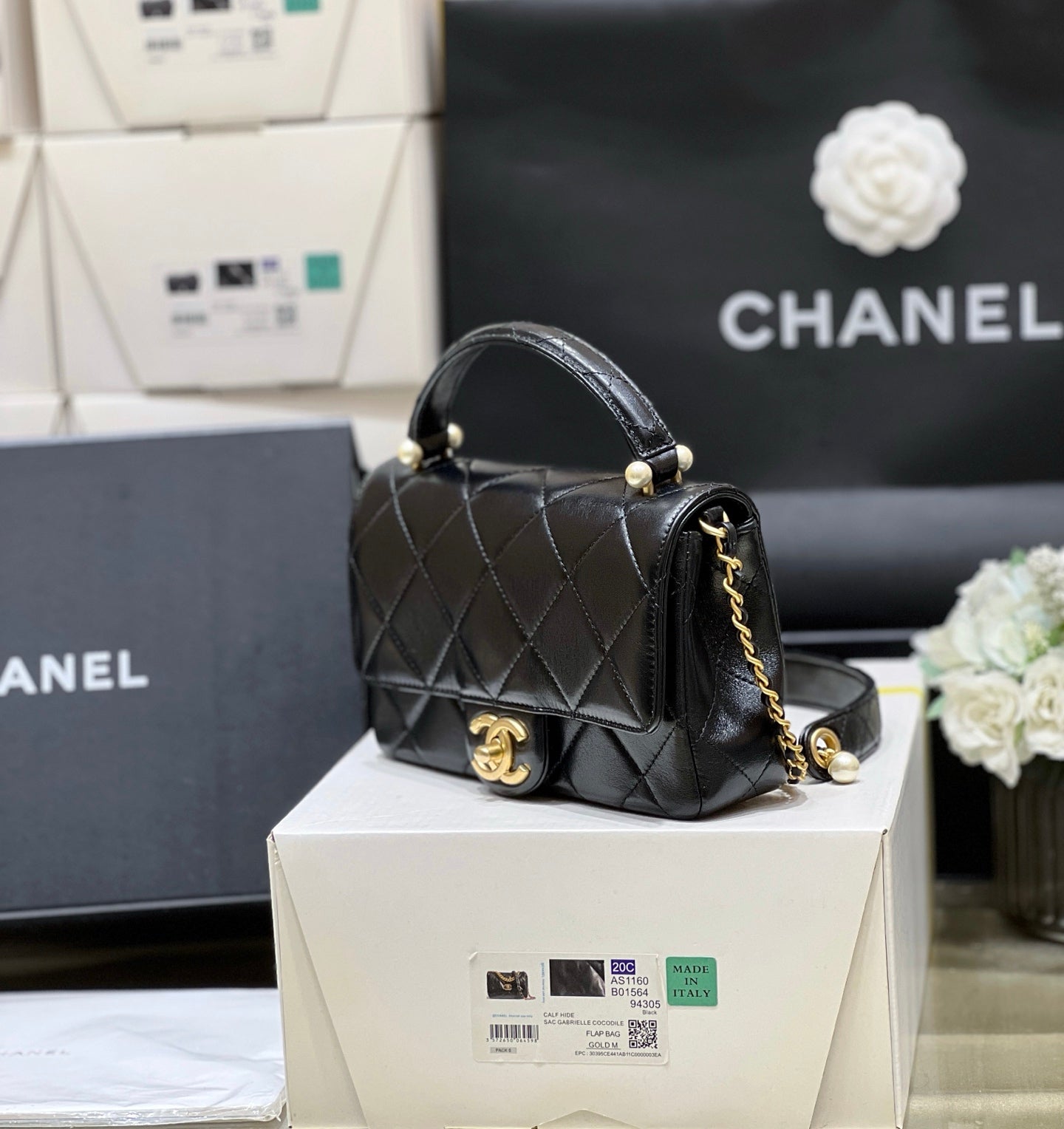 Chanel 2026 Pearl Handle Bag 20cm Black Lambskin 290311