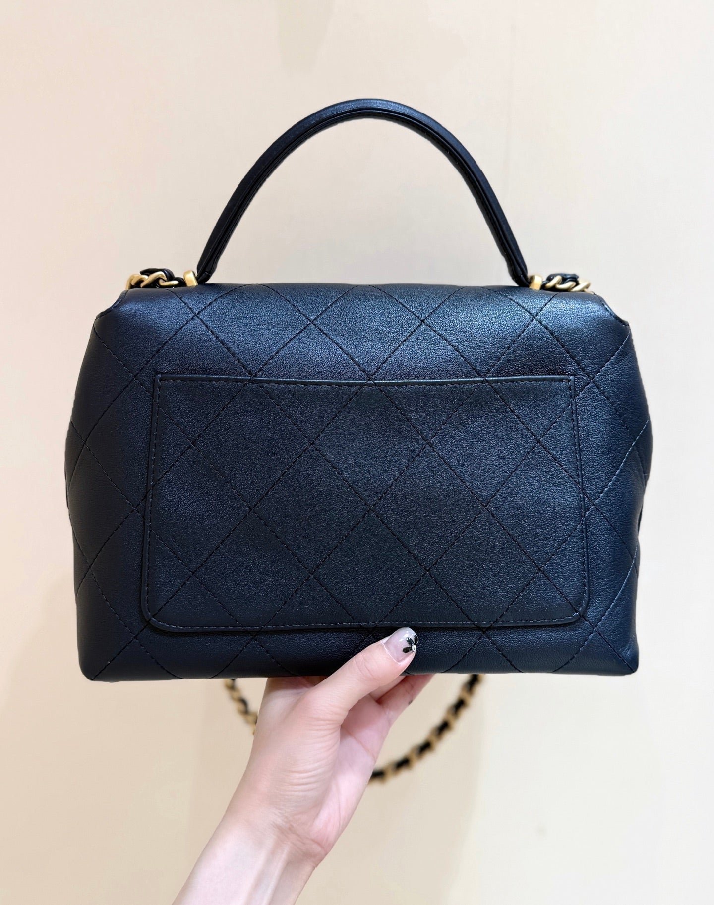 Chanel 2026 Handle Bag 28cm Black Cowhide 290241
