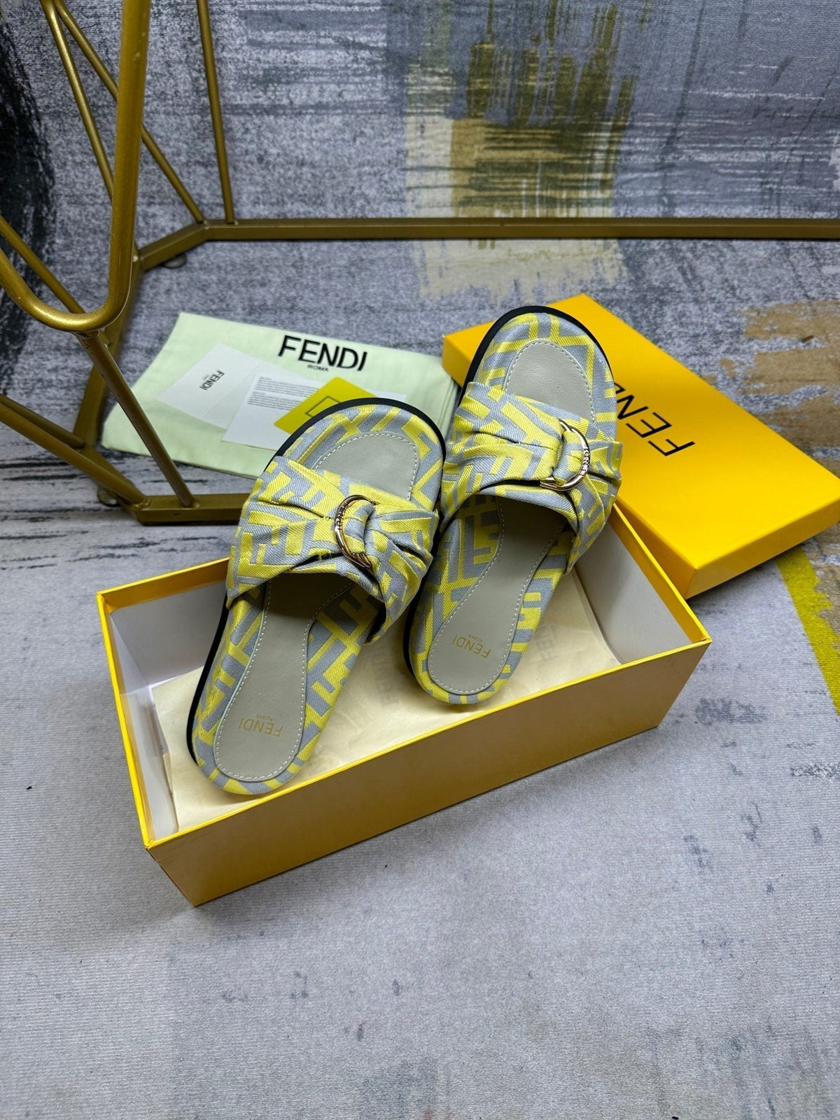 FF Feel 10 Yellow Grey FF jacquard Slide