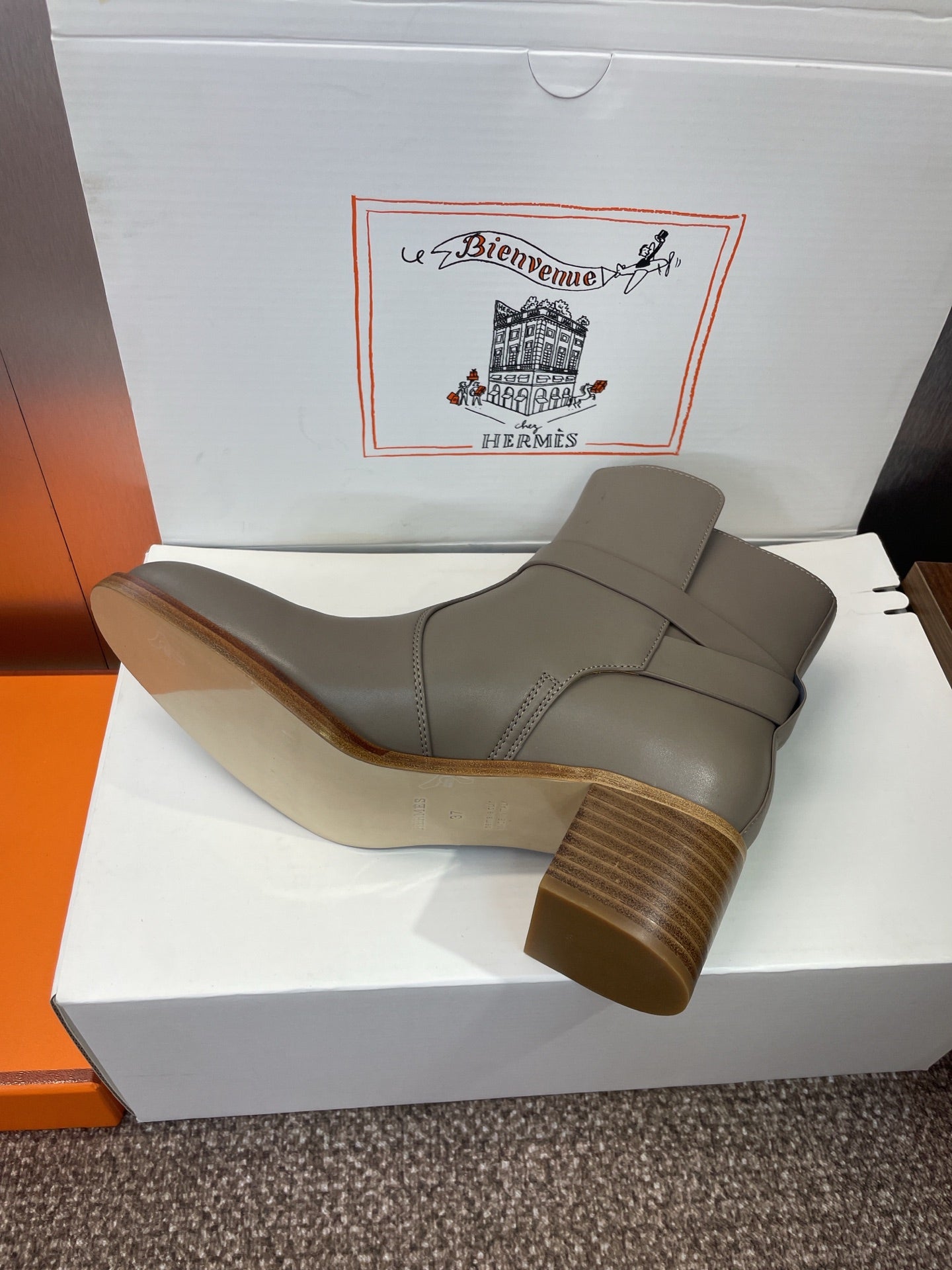 HM 25 Jill Ankle Boot Gray Calfskin 508491