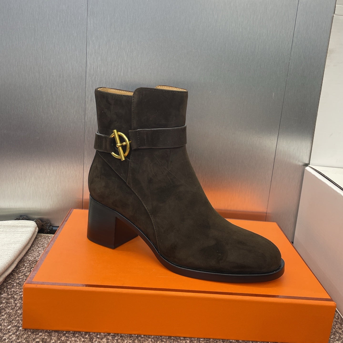 HM 25 Jill Ankle Boot Dark Brown Suede 508502