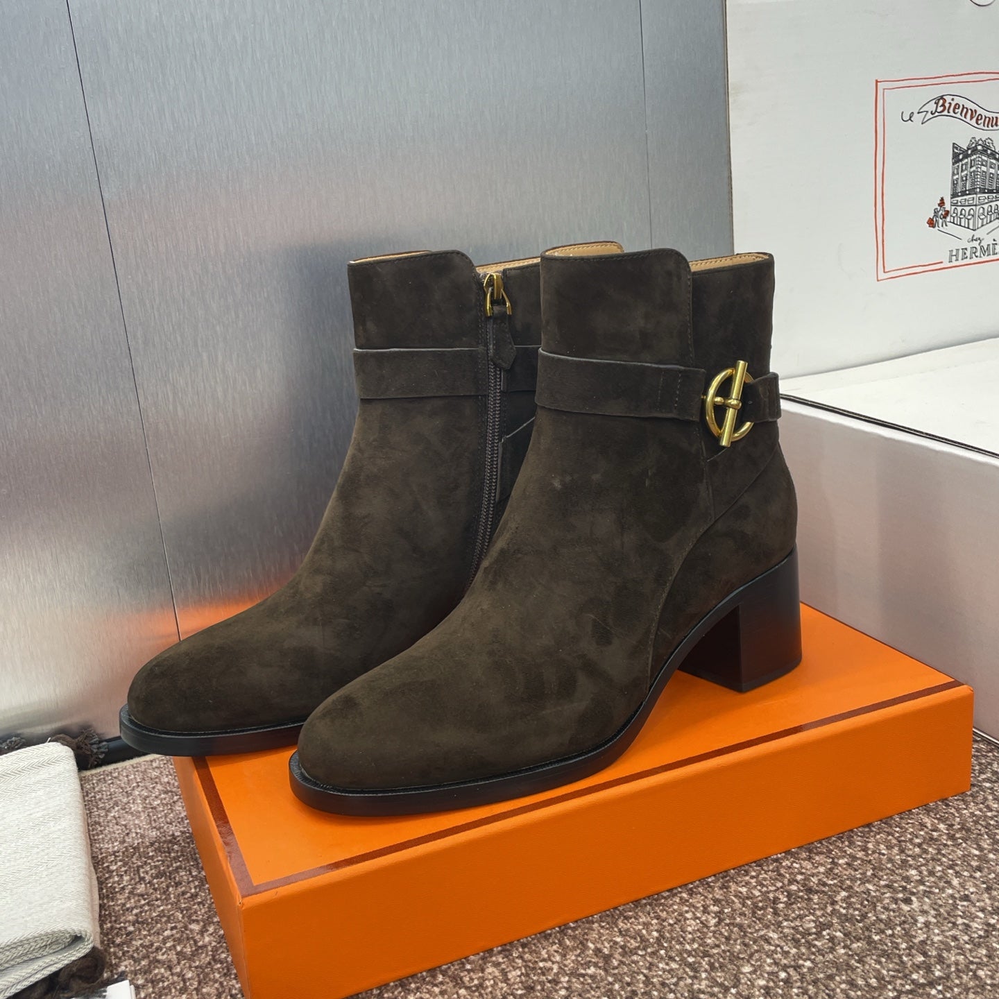 HM 25 Jill Ankle Boot Dark Brown Suede 508502