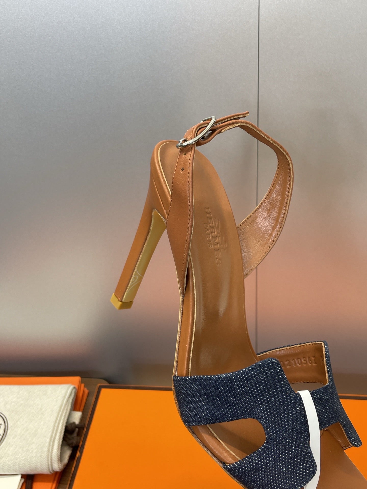 HM 26ss High Heel Sandals 105 Brown Dark Blue Denim Cowhide 607148