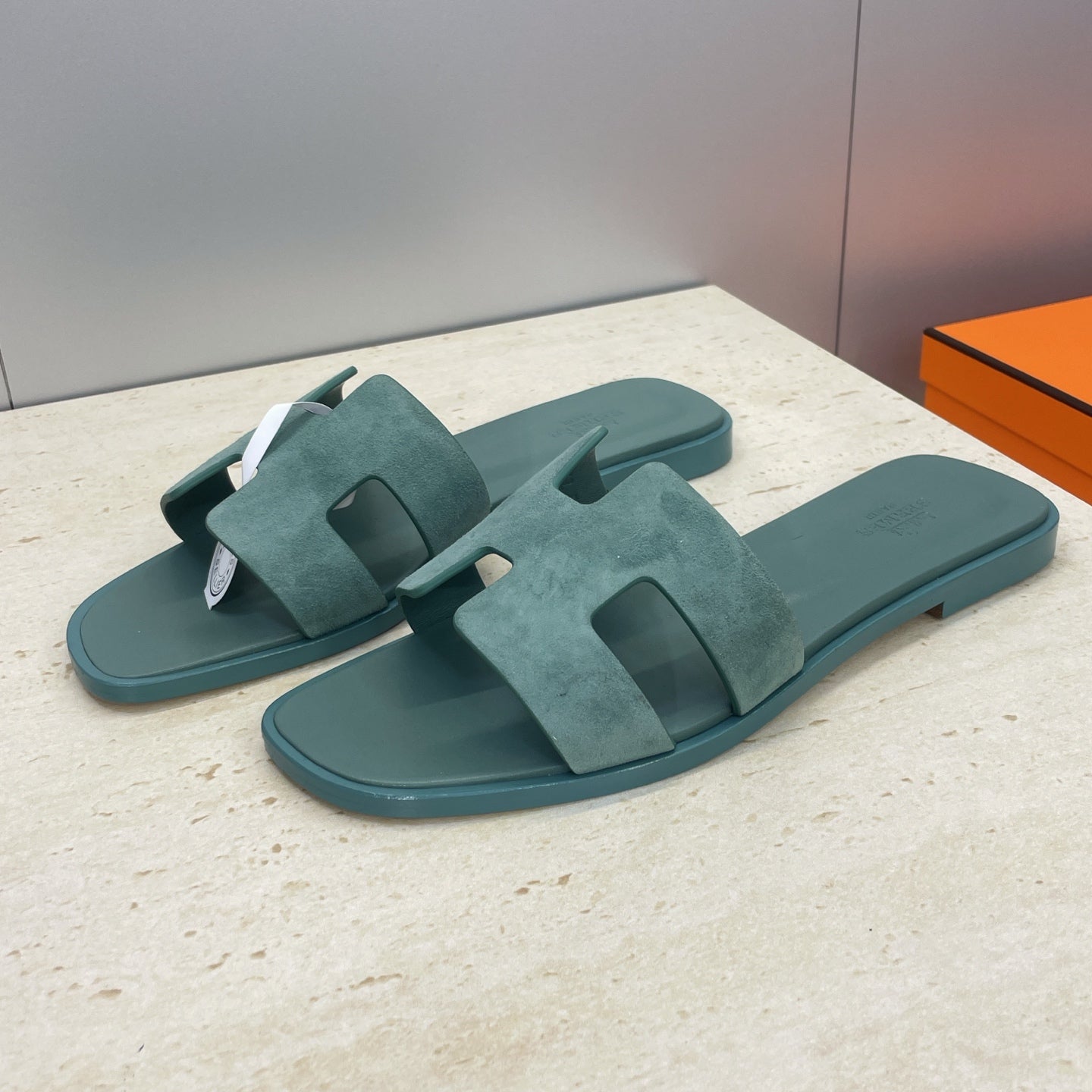HM 26ss  Oran Sandals Moss Green Suede Cowhide 607203