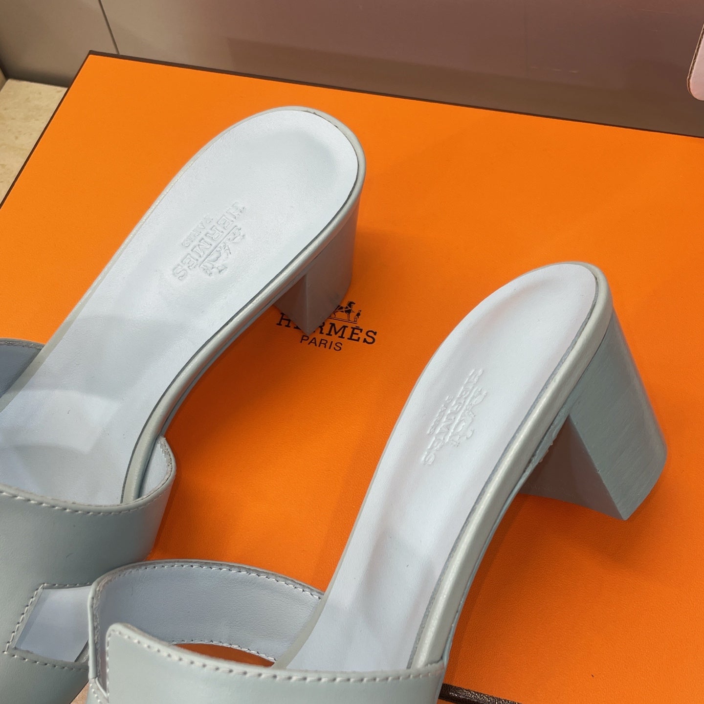 HM 26ss Oran Sandals 45 Light Blue Calfskin 607227