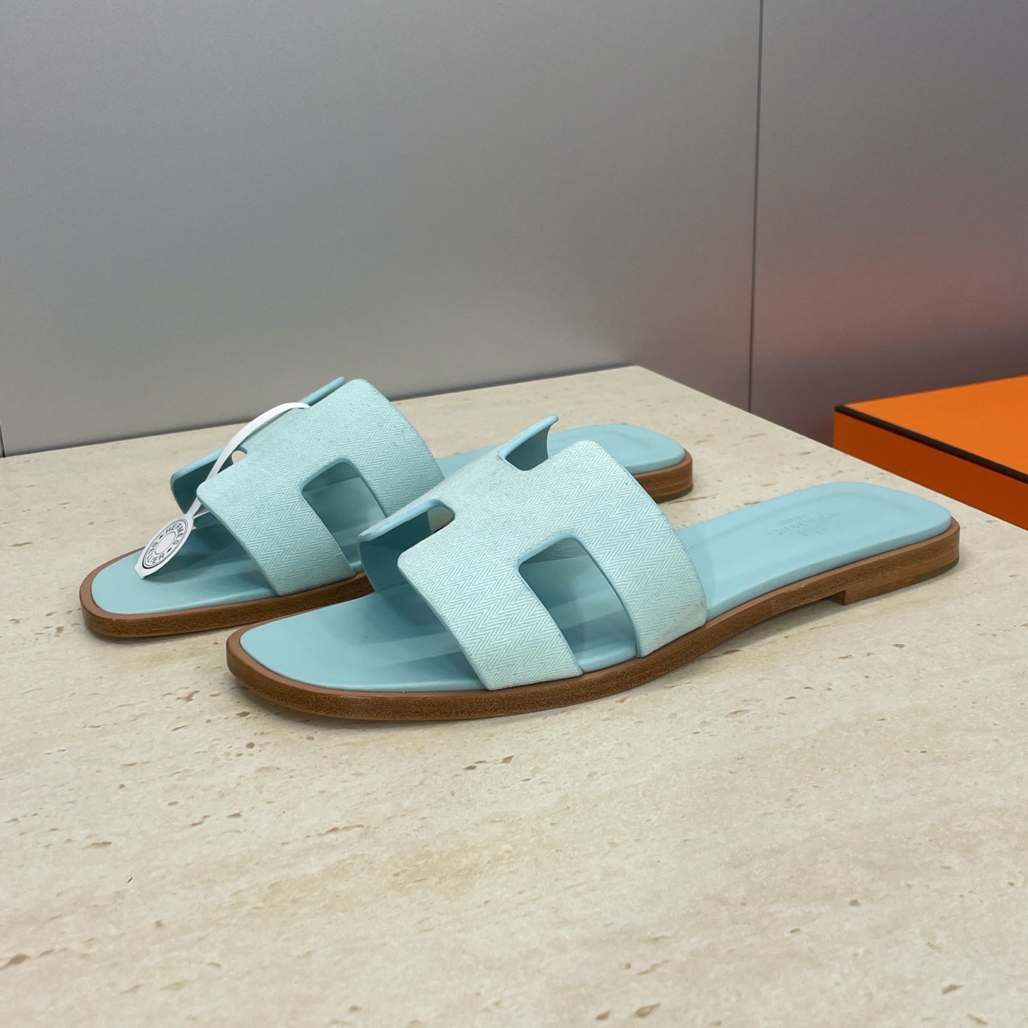 HM 26ss Oran Sandals Light Sky Blue Calfskin 607233