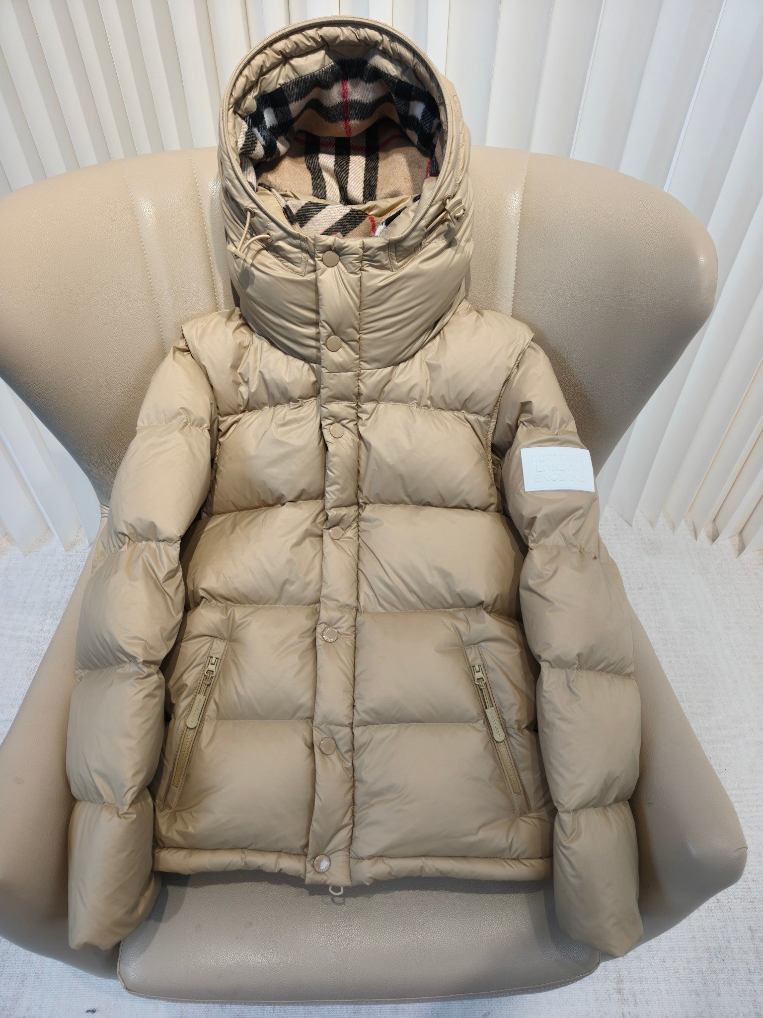 Bur 25 Down Jackets Beige Polyester 292542