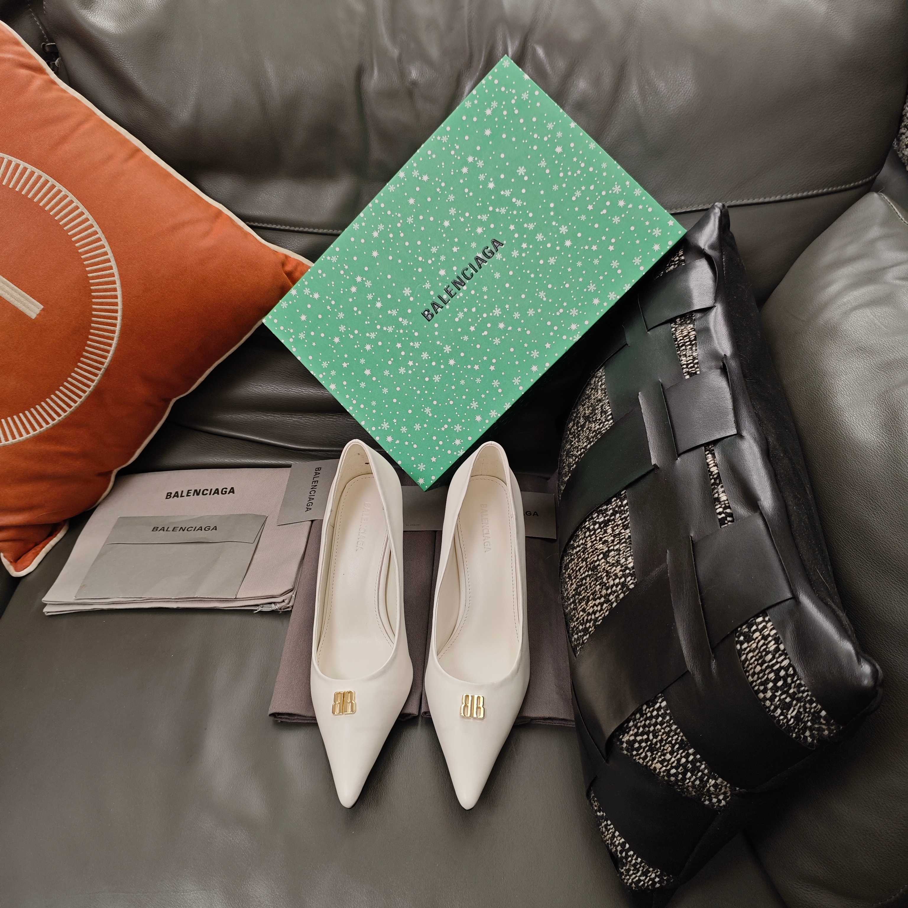 Balenciaga 26s Pump 85 White Sheepskin 681212