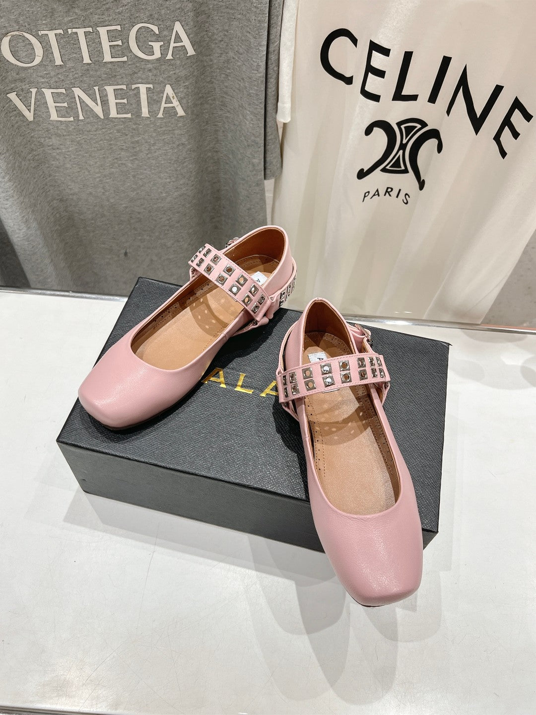 Alaila Biker Ballet Flats In Light Pink Cowhide 911432