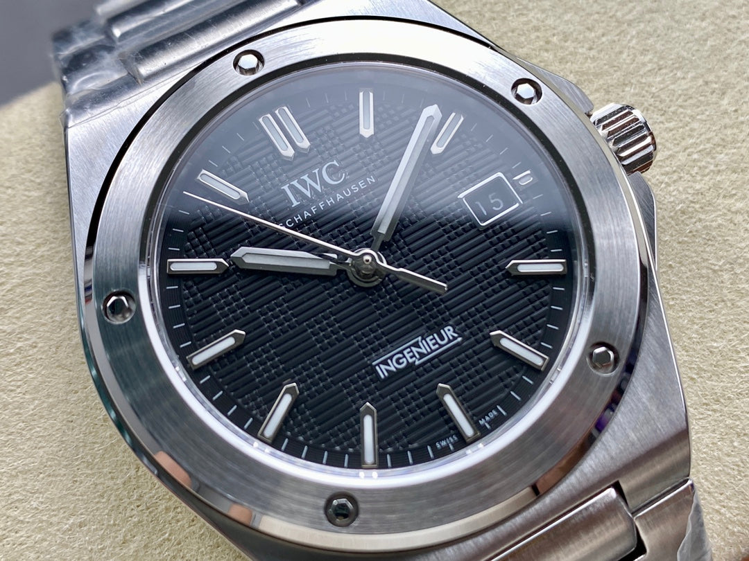 IWC Ingenieur 40mm Black Dial Steel Case
