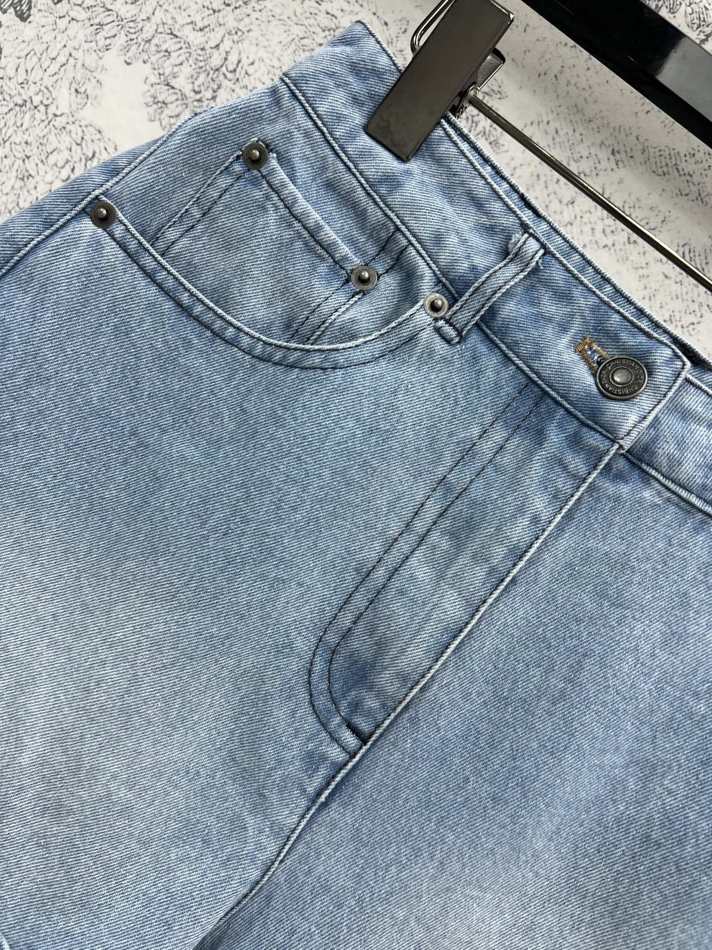 CD 25 Rolled Denim Short  Light Blue Cotton