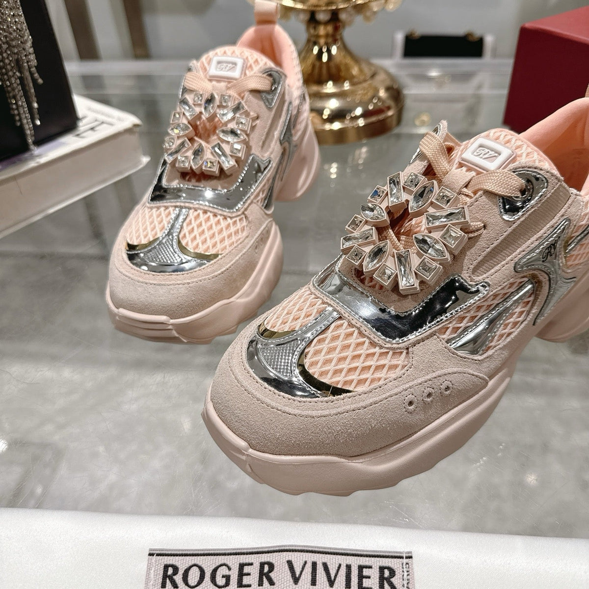 Viv 25 Diamond Sneaker Pink Cowhide Original Imported  235357