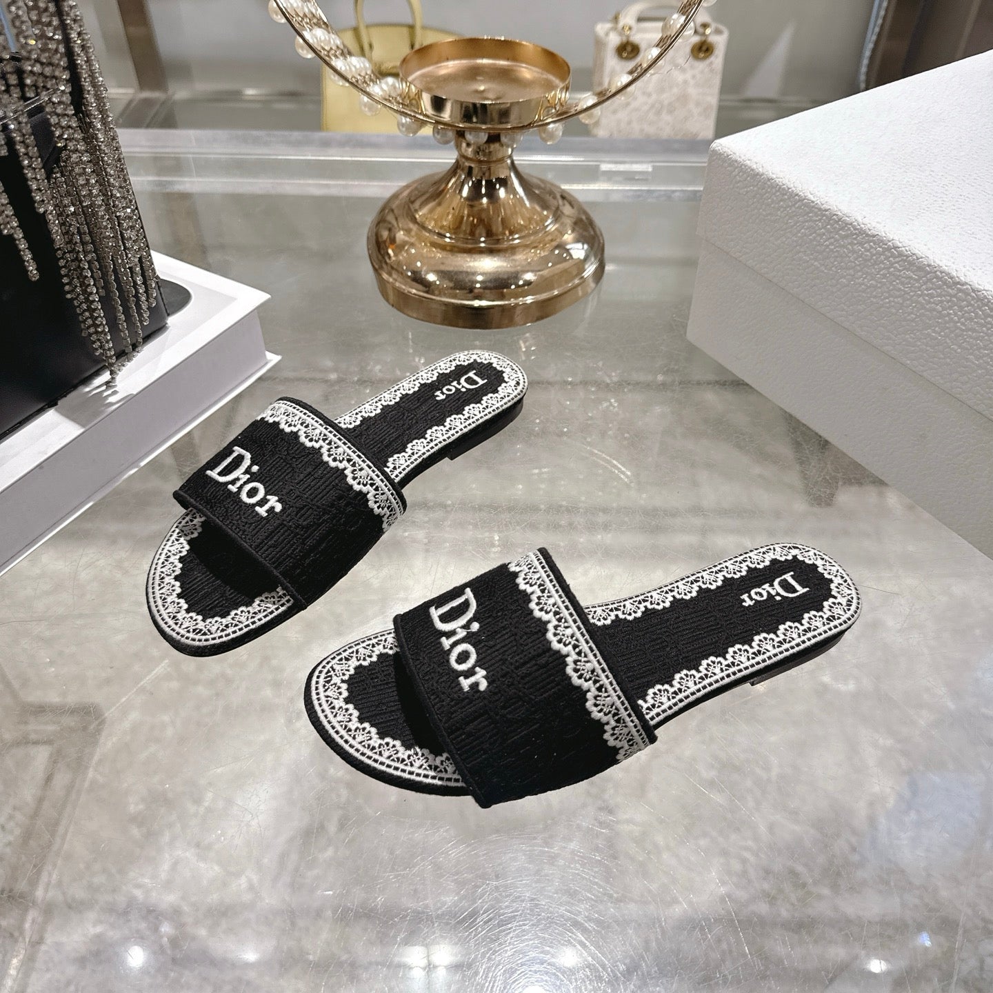 CD 26 Embroidered Sandals Canvas 592244