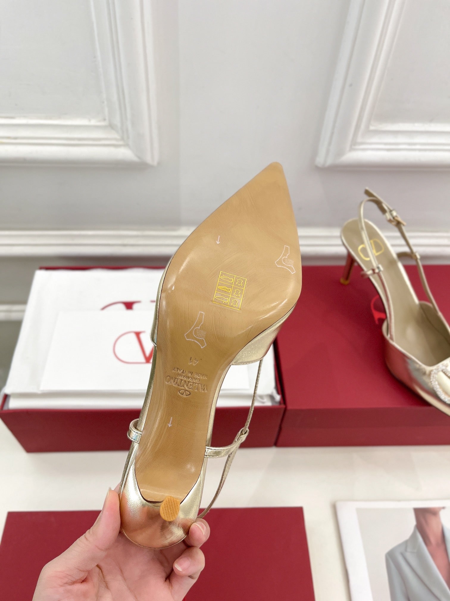 vlogo slingback pump 80 gold metalic calfskin