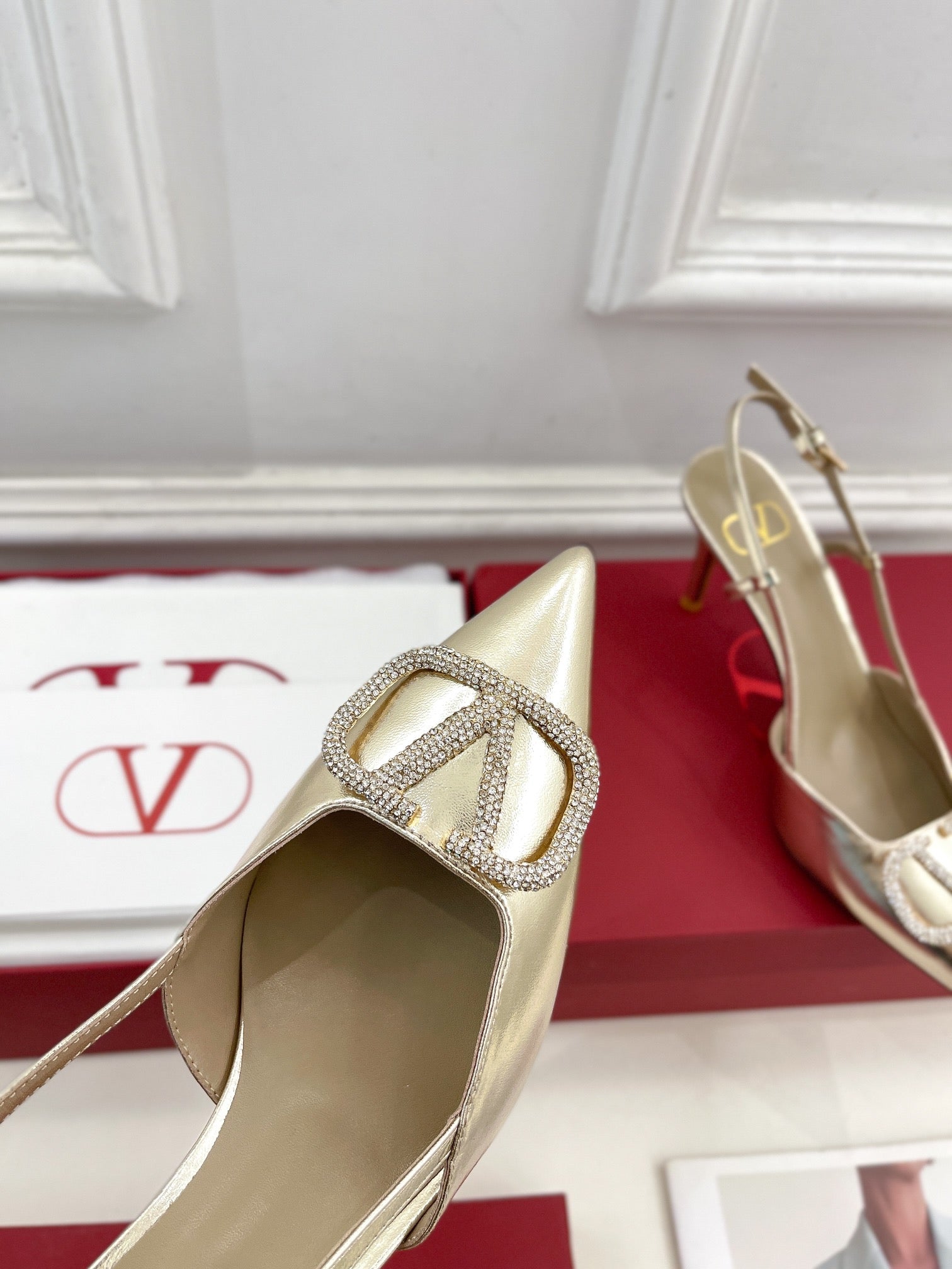 vlogo slingback pump 80 gold metalic calfskin
