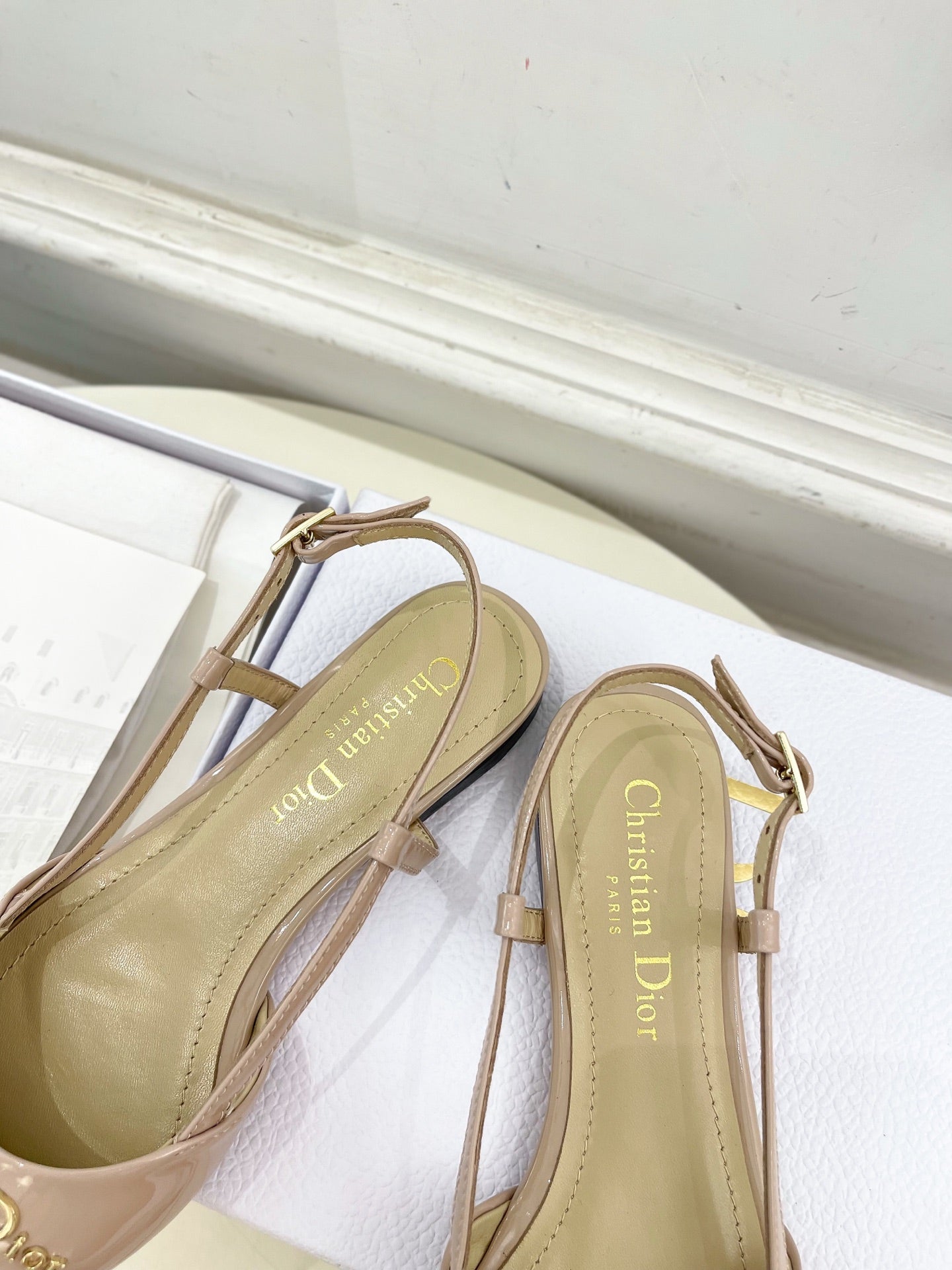 CD 25 Slingback Flat Nude Pink Patent Leather 307440