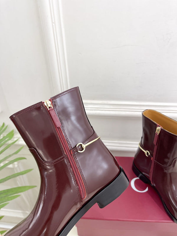 Gucci 25𝐬𝐬 horsebit  ankle boots burgundy patent calfskin 435385