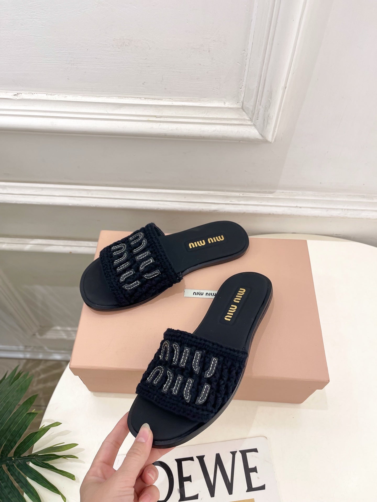 MIU Flat Slippers Black Knitted Fabric Sheepskin 631914