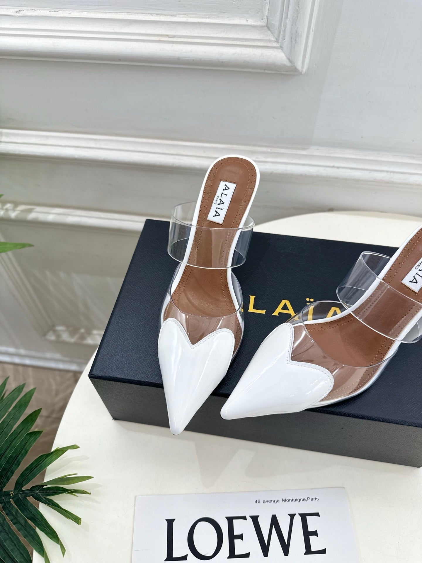 Alaia 2026 Le Coeur 90mm Wedge Mules White Patent Leather 640425