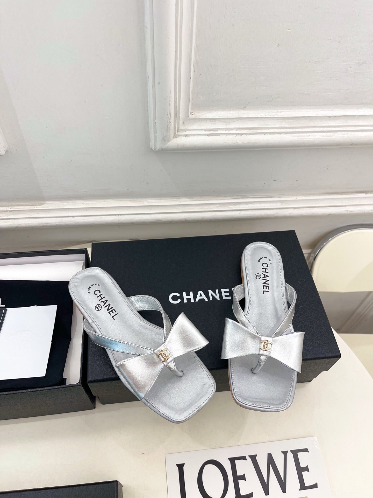 Chanel 2026 Double C Bow Flip-Flops Leather Sheepskin 831454