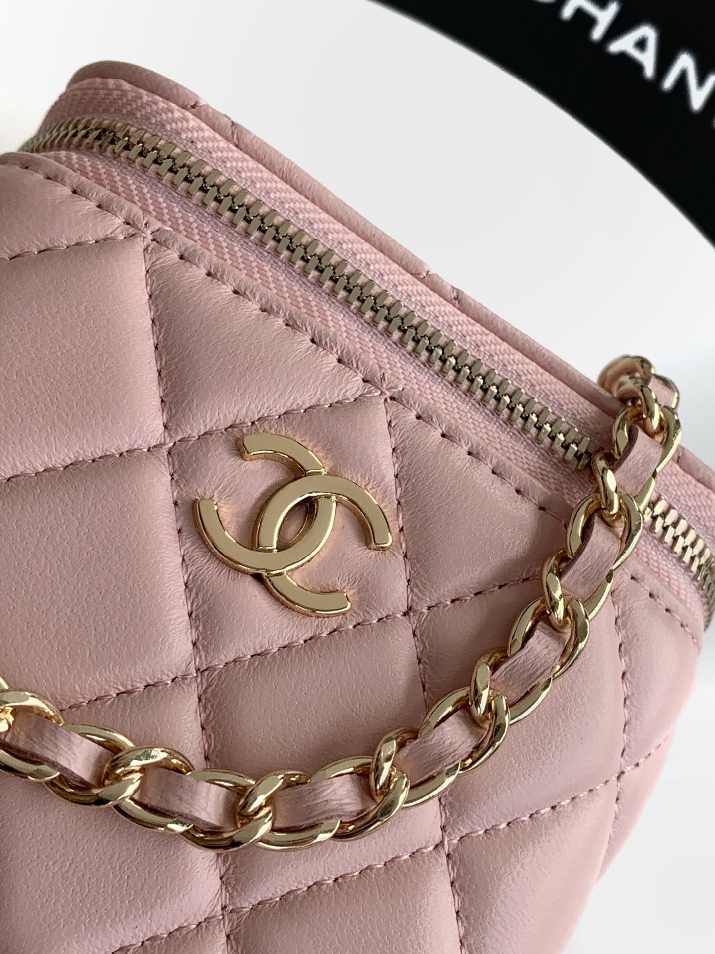 Chanel 2026 Chain Handle Makeup Bag 11cm Lambskin