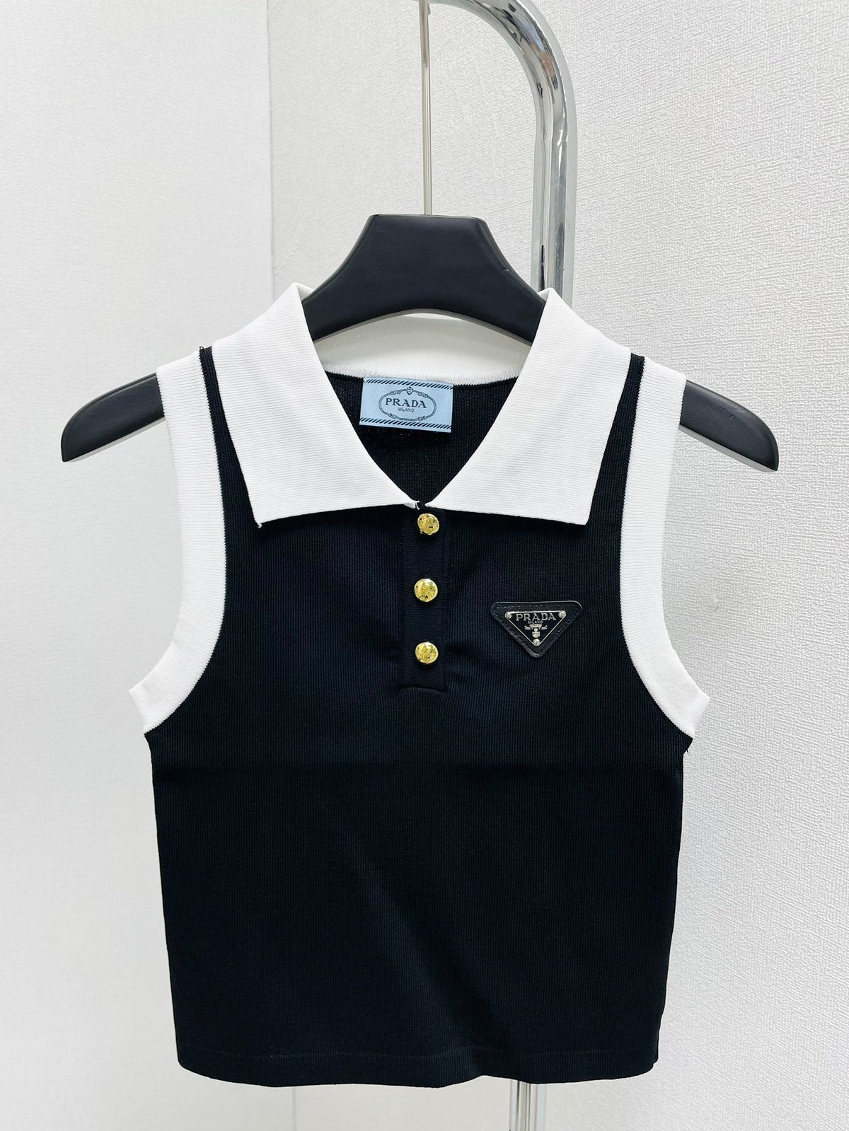 Pra Contrast Colour Lapel Vest