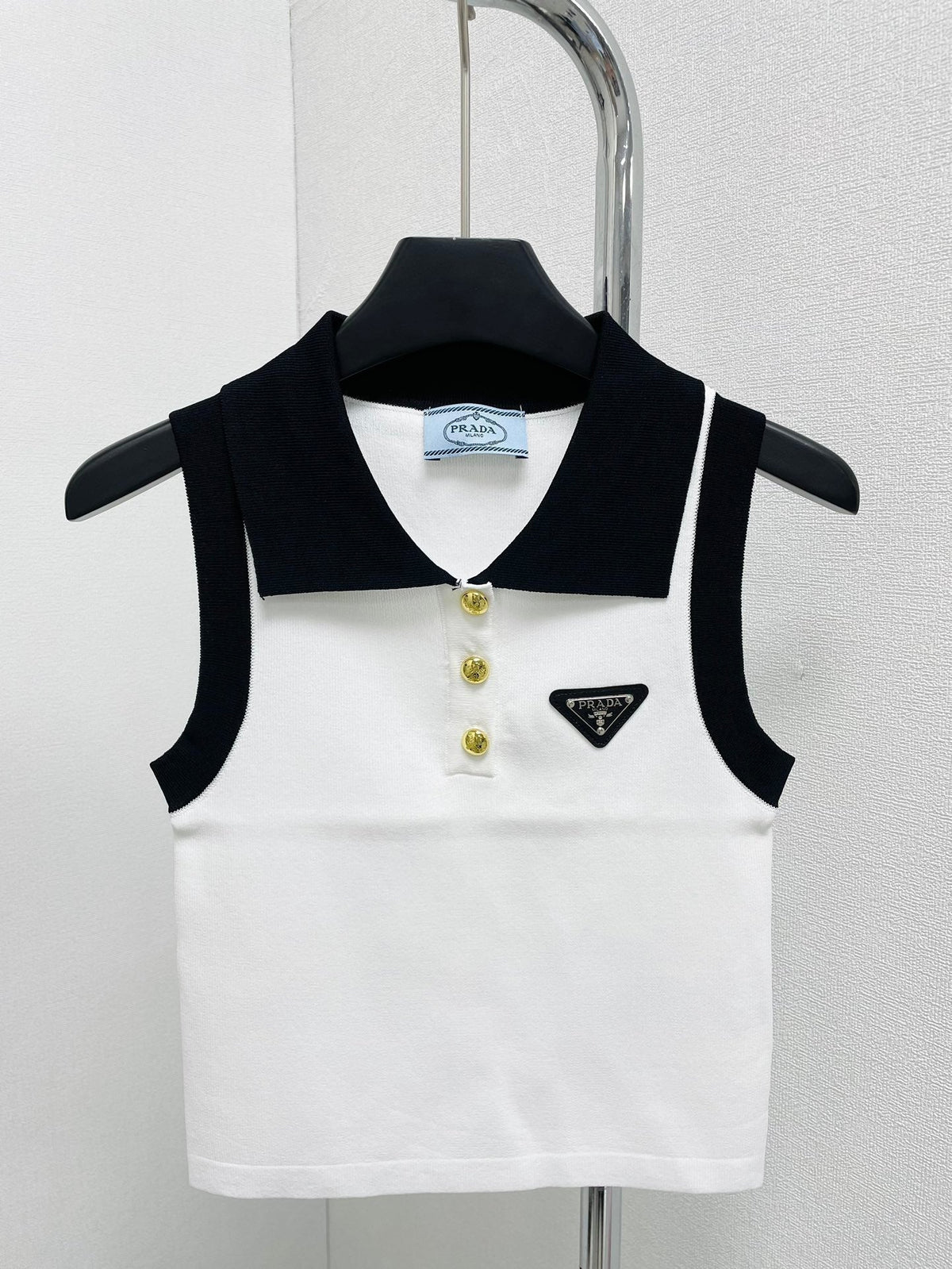 Pra Contrast Colour Lapel Vest