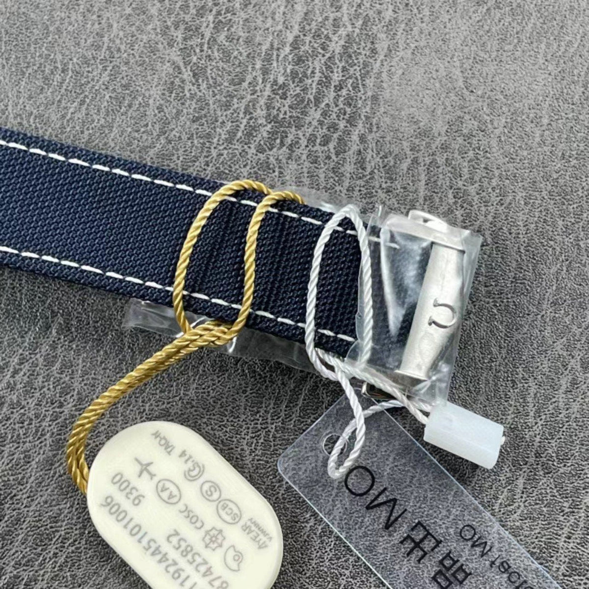 SPEEDMASTER APOLO SILVER SNOOPY